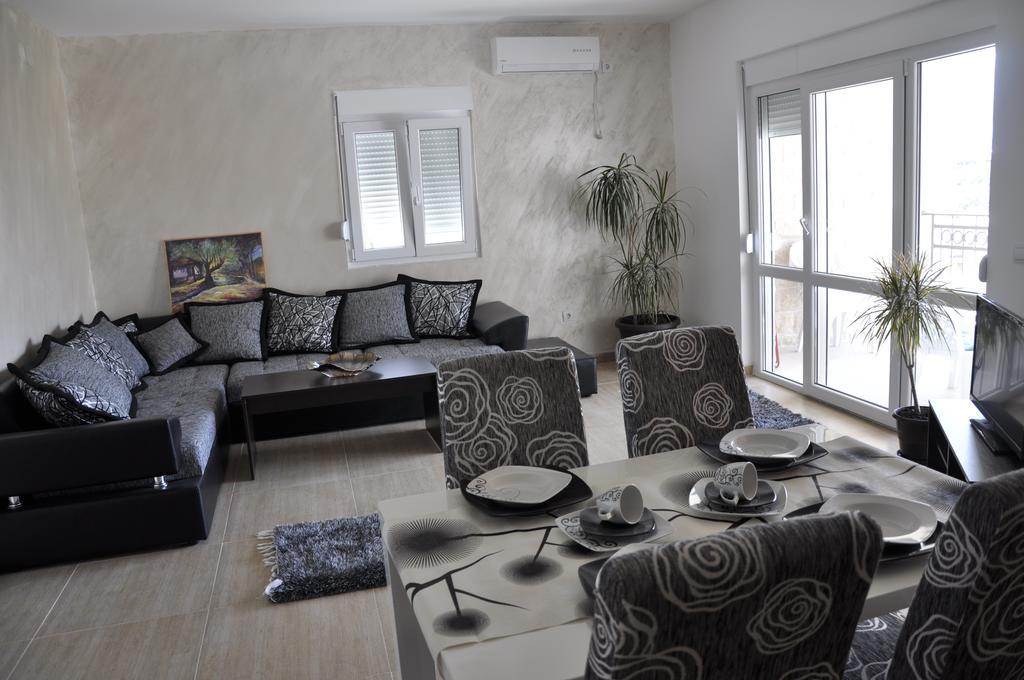 Aparthotel Stijovic Bar Pokoj fotografie